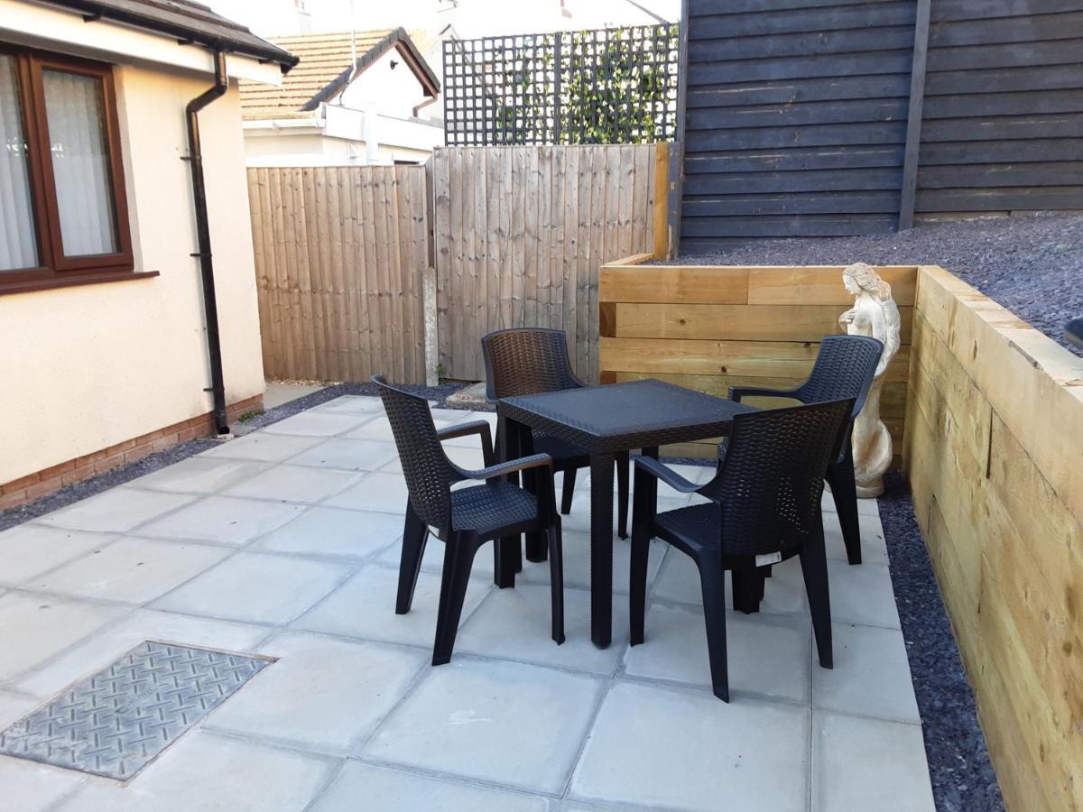 3-Bed Bungalow Near Conwy Valley Close To Castle كولوين باي المظهر الخارجي الصورة